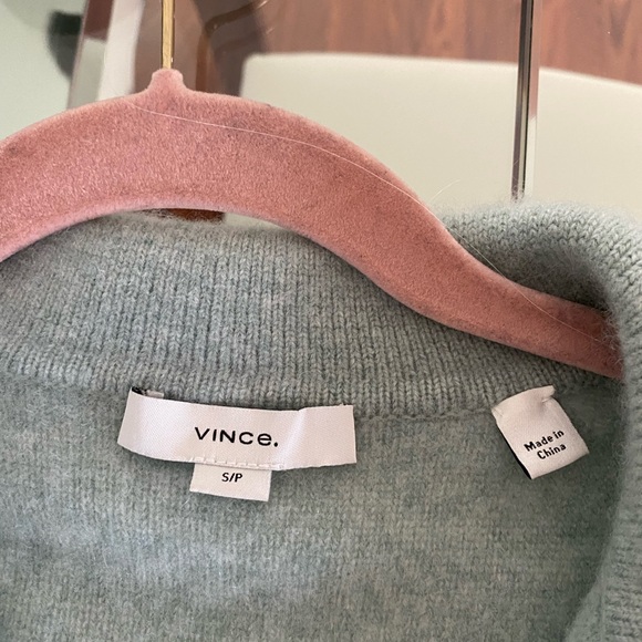 Vince cashmere button cardigan in mint green - Picture 4 of 6